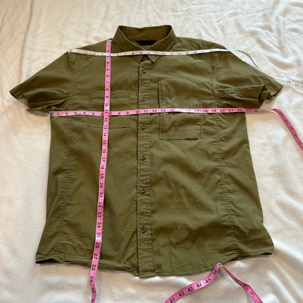 Arc'teryx A2B short sleeve button up shirt size L